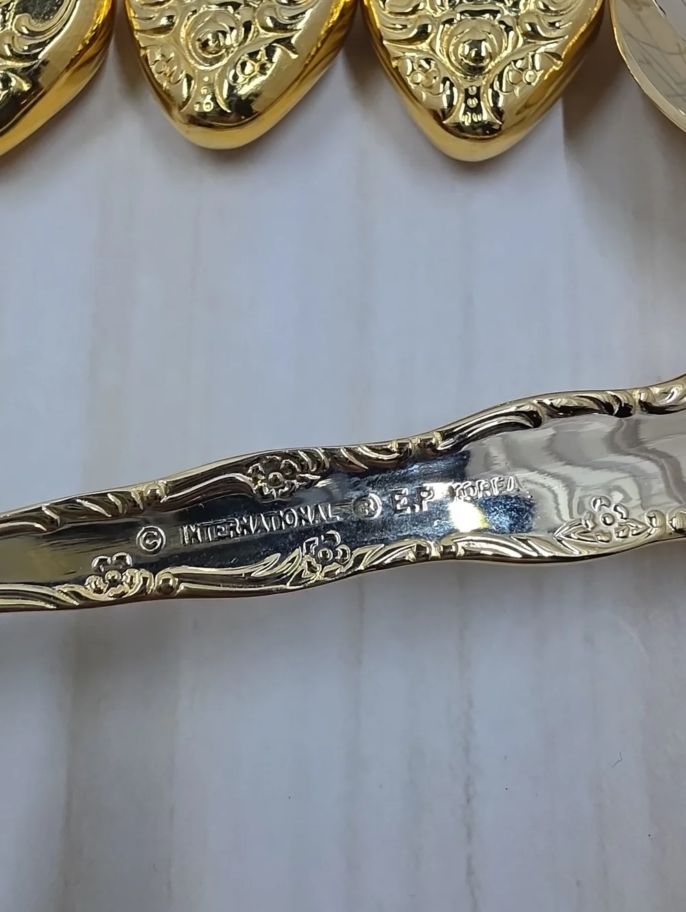 International Silver Abbey Rose Pattern 8 Pieces Gold Electroplate Flatware
